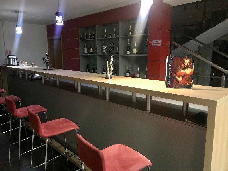 Vandia Hotel 3*